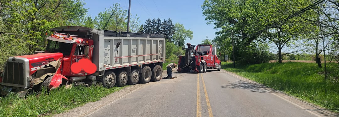 heavy-duty-towing-semi-truck-service
